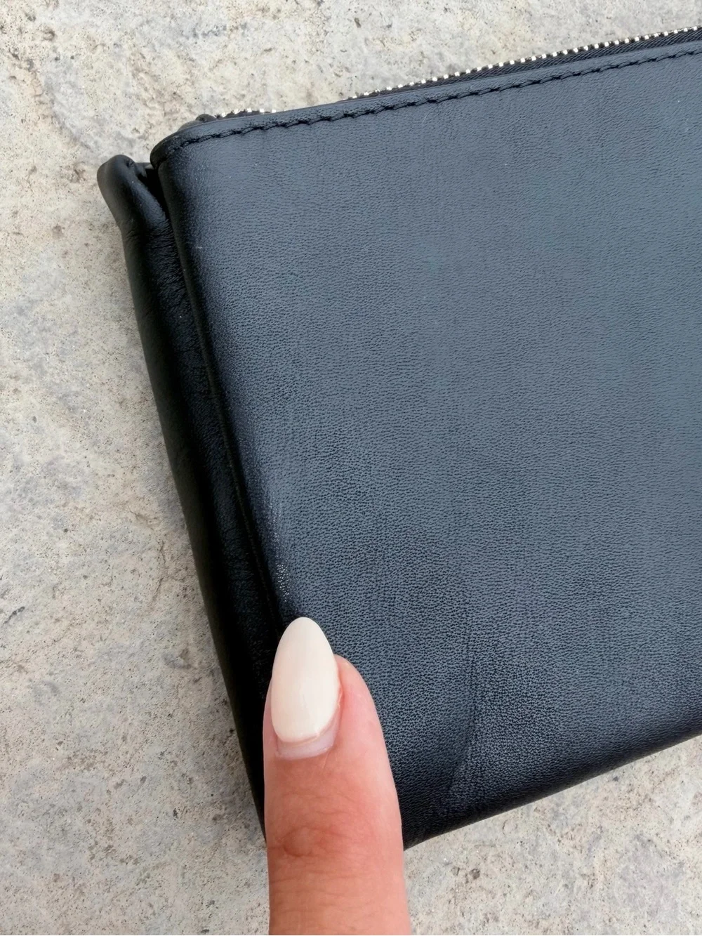 Kate Spade New York Black Leather Bow Wristlet Clutch Purse